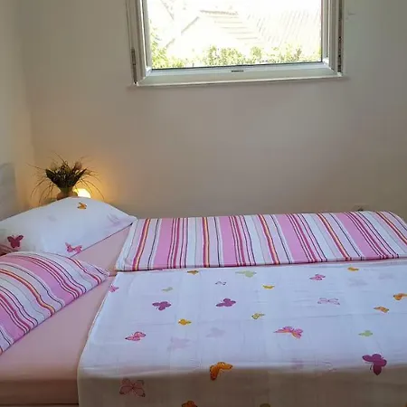 Mare E Monti Apartment